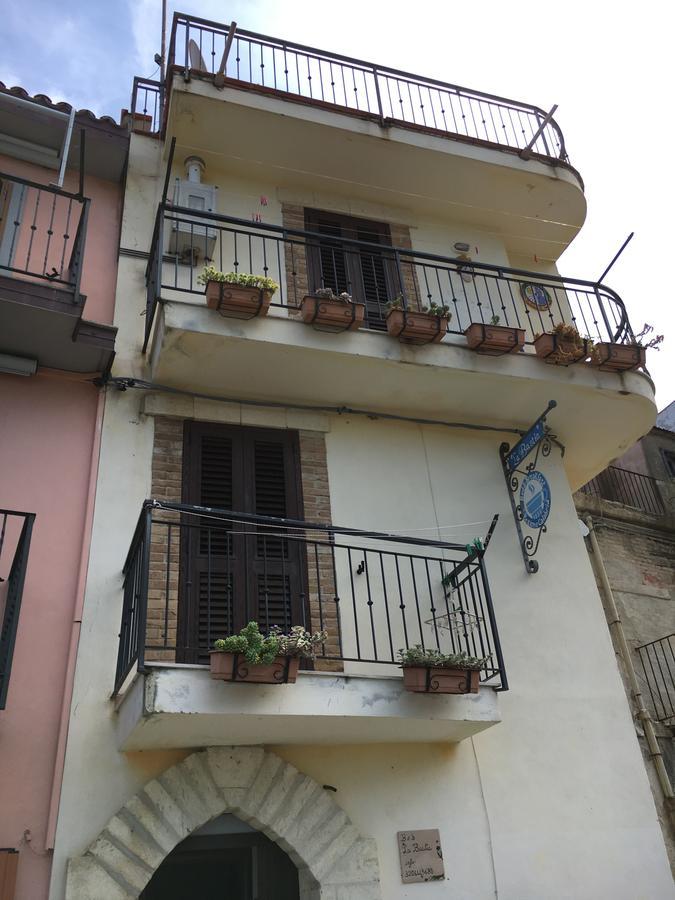 La Bastia Bed & Breakfast Scilla Bagian luar foto