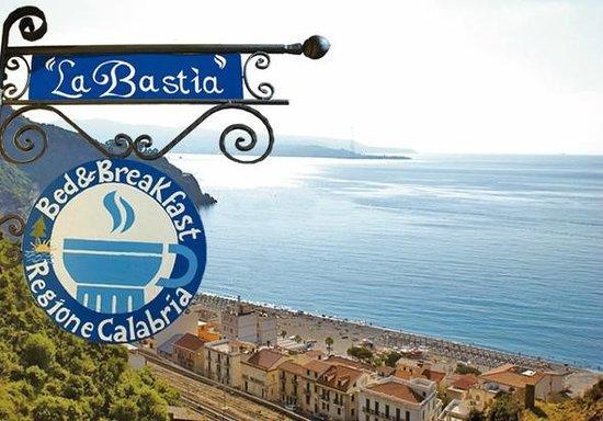 La Bastia Bed & Breakfast Scilla Bagian luar foto